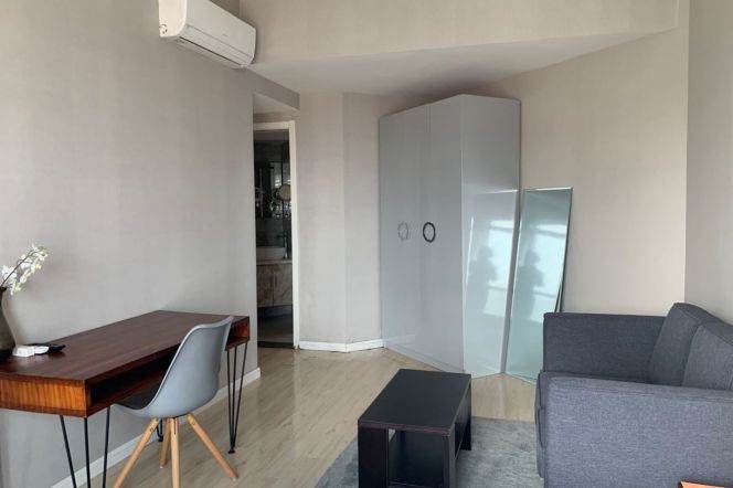 1Room  shared apt near line 4 Shanghai Stadium and Xujiahui can long and short lease