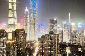 Lujiazui 2BR with Landmark View |