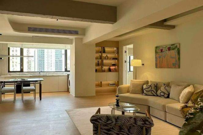 2+1 Rooms with Brand-new Dec/Floor heating/Dish washer, 150 sqm @ Changping metro L7