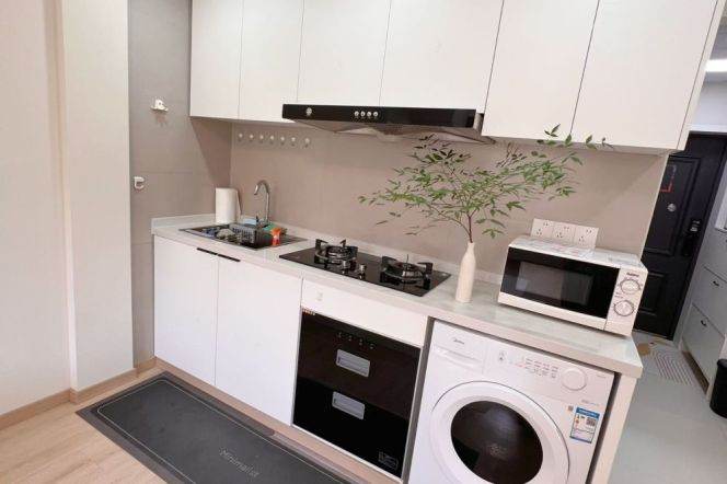 1br-East China University - 3 minutes to Line 3/4 - Yan'an West Road