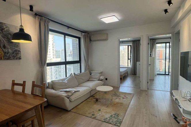 Spacious&Bright 2Bdrs 1Bath Apt+L7 Chang Ping Rd/Green Compound+Large Balcony+Good View