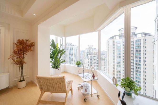 Panoramic 2BR 2BA High-Floor in Center Xujiahui | 110m² w/Floor-to-Ceiling Views