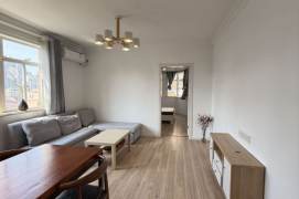 Great Value 2beds with Elevator - good location- line 7 changping Road 