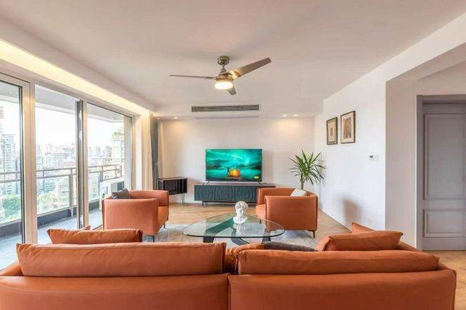 Modern 4brs with balcony and floor heating  beside Su zhou river