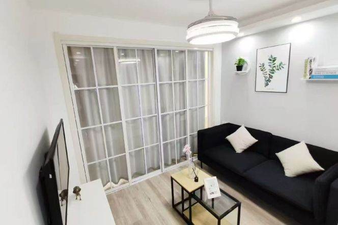 Tai'an rd/cozy 1br 1lr/bright room/brand furniture/Jiaotong uni@L10/11