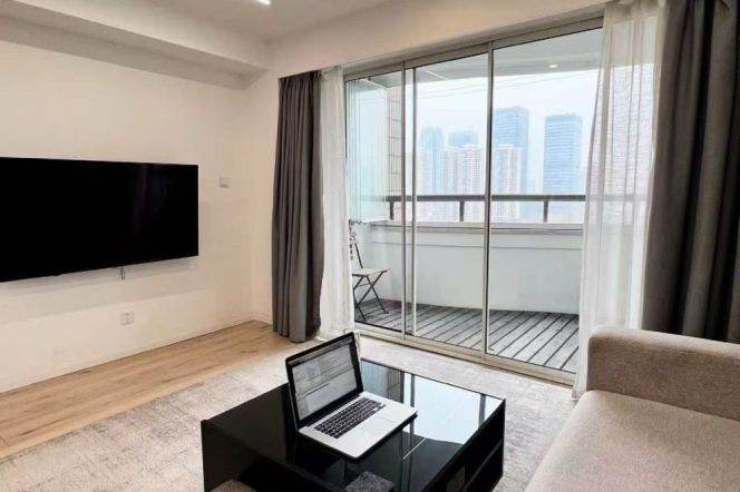 Quality 2br high-rise with Balcony nr South Shaanxi Rd Line 1/10/12 