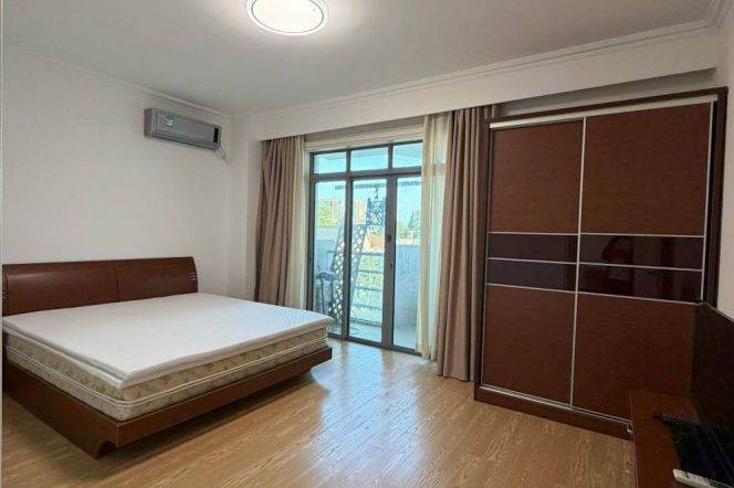 3BR 2BA Elevator Apt w/Balcony nr Shanghai Library