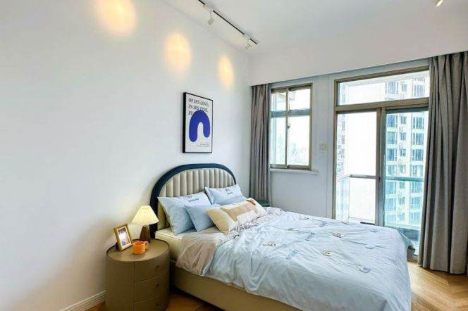 4+1 Bedrooms | Anfu Road | 254 sqm, Floor Heating & Furnished