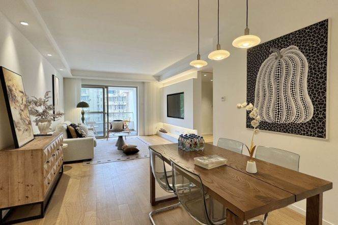 Jing'an nice compound| 3BR 2BA, 135sqm, Floor Heating & Central AC, Private Clubhouse