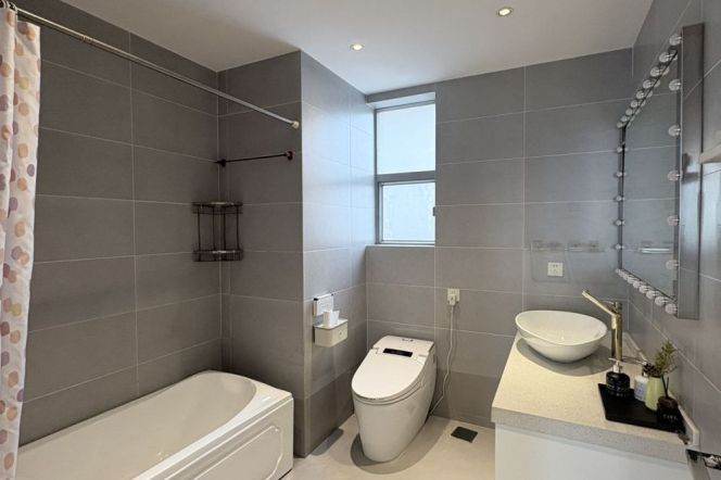 modern 4brs floor heating 3 balconies in top 5 compound downtown on An fu road near line 1,7