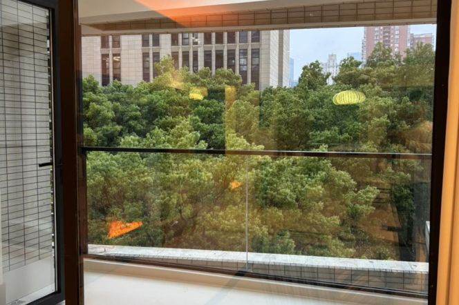 Jing'an Phoenix Garden | Spacious 2BR  Full Floor Heating & Central AC, Near Metro