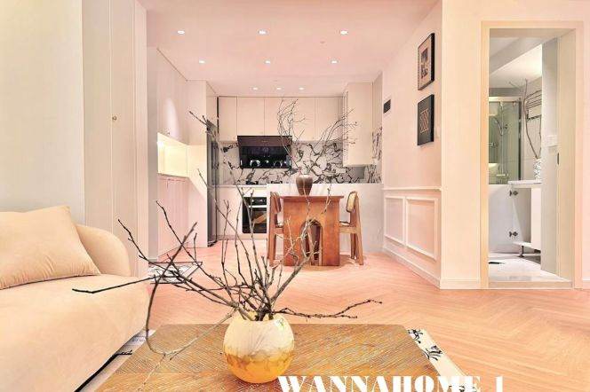 Modern&Spacious&Really Bright 2Bdrs 2baths Apt+L3/4/10 Hongqiao Rd+Large Balcony