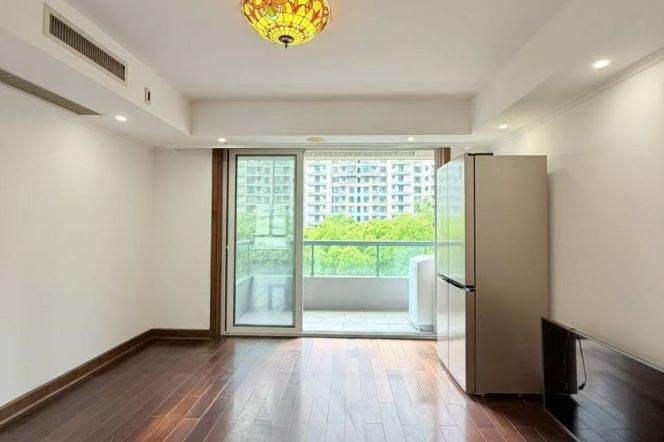 Wuning rd elevator 3BR 2BATH with balcony