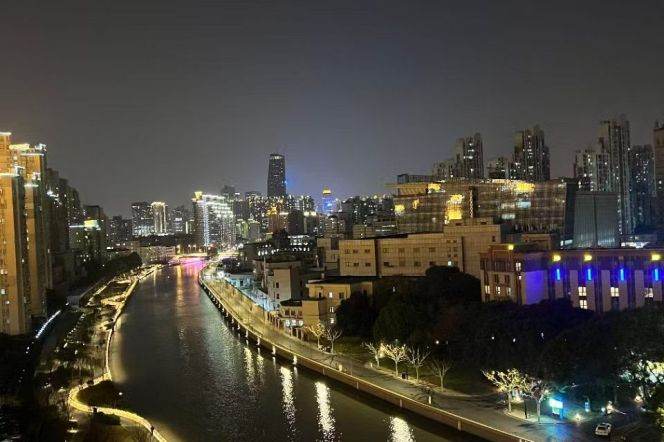 modern 4brs floor heating new furniture beside Su zhou river only 28k