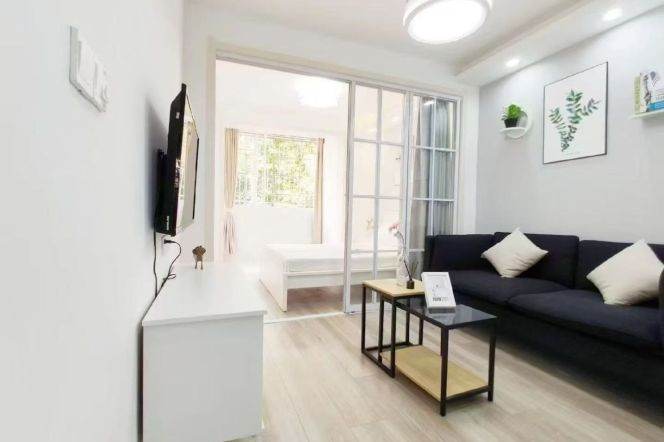 Tai'an rd/cozy 1br 1lr/bright room/brand furniture/Jiaotong uni@L10/11