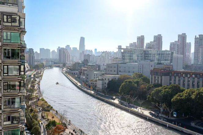 modern 4brs floor heating new furniture beside Su zhou river only 28k
