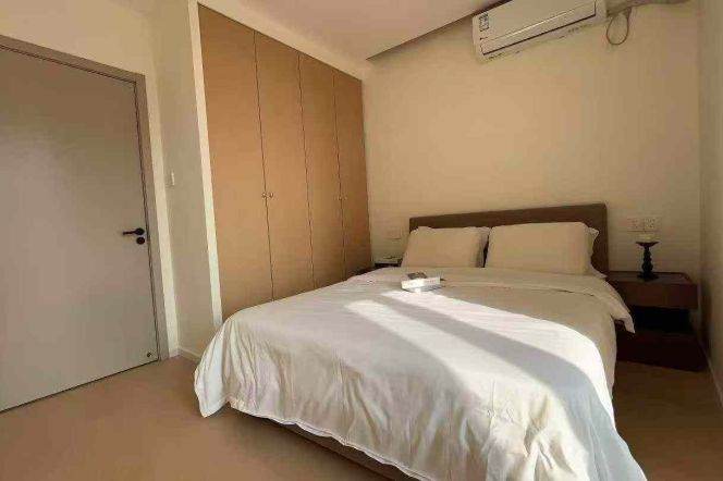 Bright 1br Nr caoyang road M3/4/11/13/14