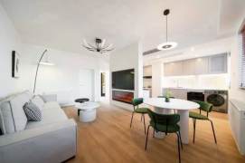 wukang rd 2br110sqm with balcony