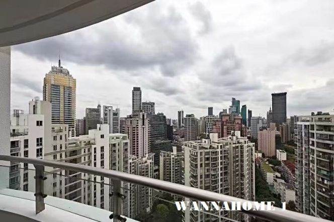 Awesome View+Modern&Really Bright 2Bdrs 1Bath Apt+West Nanjing Rd+Open Balcony+Green Compound
