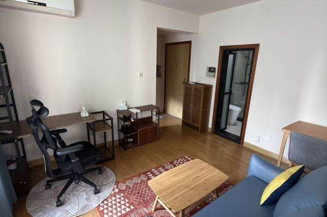 1BR near line 1/9/12 Xujiahui and convenient to Jiao'tong University
