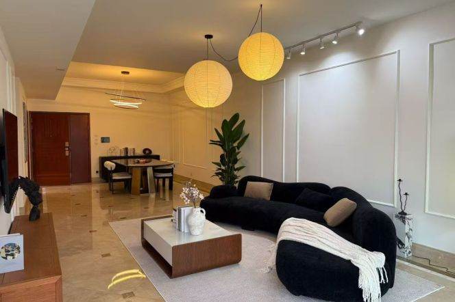 super modern 3brs floor heating modern furniture beside Su zhou river line 3,4 