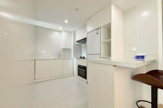 modern 2brs floor heating open balcony near Jing an temple 17K