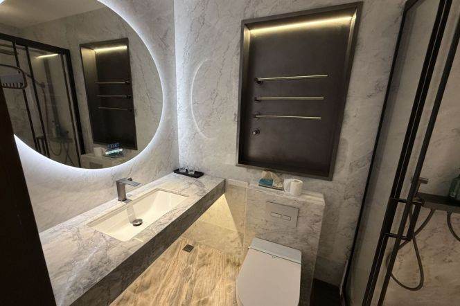 1Studio near line 1/9/11 Xujiahui convenient to New York Uni can long and short term lease