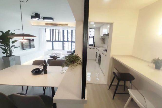 Elevator Spacious 3Br/2Lr/2Bt Close to L3/4/10 Hongqiao Rd Station 