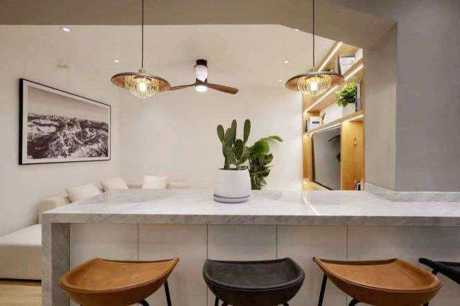 Valuable Wukang Rd 2BR with Cloakroom,Wallheating,C/A,Oven 13.8K 