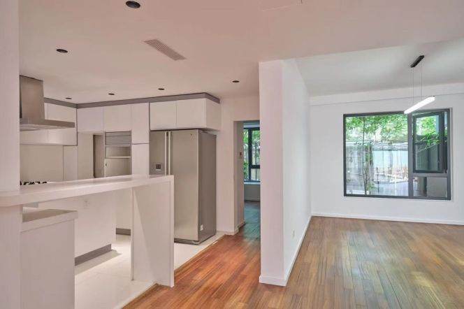  Private Yard Shanghai   library 3BR with, 178sqm