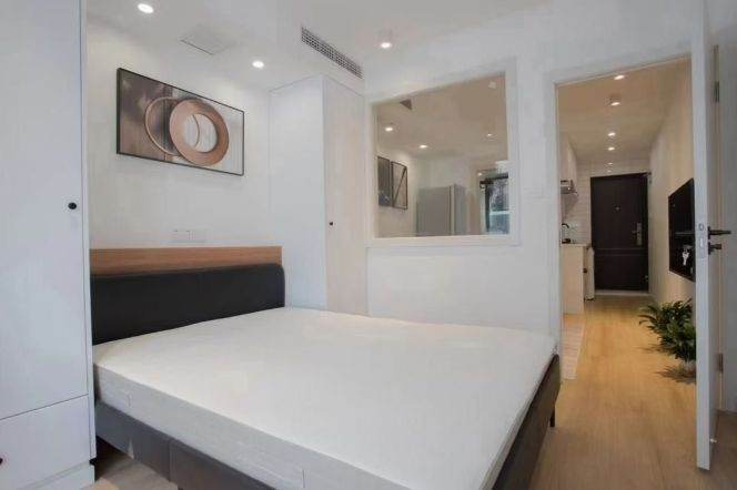 Nice yard 1Br/1Lr/1Bt apt nr Jiangsu rd,M2/11/14