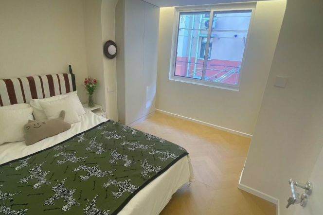 Brand-new 1Br/2Lr/1Bt Close to L10/11 Jiaotong University Metro Station 