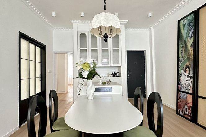 Elegant 1+1BR 110m² Apt Next to Jiangsu Rd Station