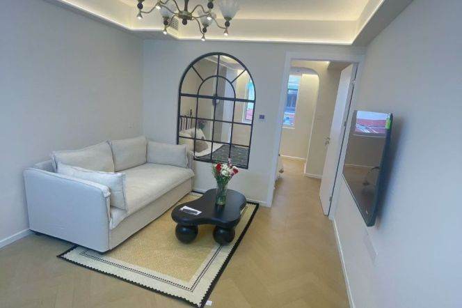 Brand-new 1Br/2Lr/1Bt Close to L10/11 Jiaotong University Metro Station 