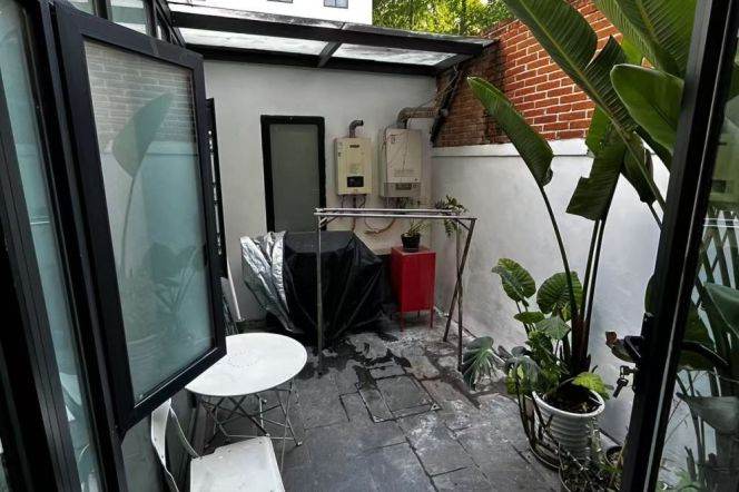Nice yard 2Brs/2Lrs/3Bts apt nr South shanxi rd,M1/10/12