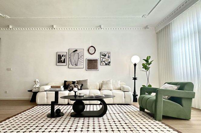 Elegant 1+1BR 110m² Apt Next to Jiangsu Rd Station