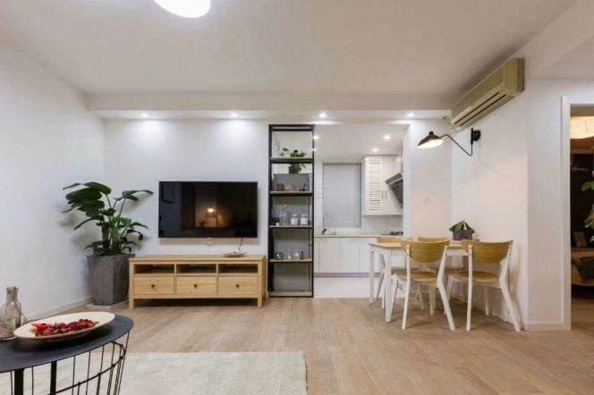 Elevator 2br-Huaihai West Road - 6 minutes to Line 10/11 - Jiaotong University