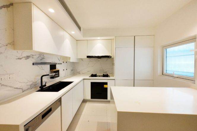  Good value 3br single house nr Changshu Rd&Jing'an Temple   L1/2/7/14