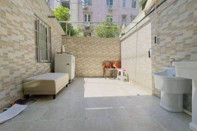 Nice yard 1Br/1Lr/1Bt apt nr Zhongshan park,M2/3/4