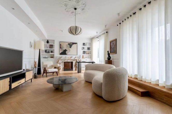 1 Bedroom with Big open-plan living room and terrance  in XuHui 