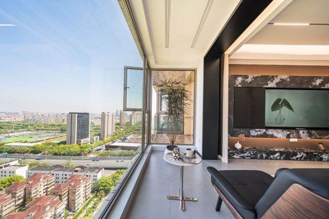 Stunning Penthouse 5BR 5BA 320m² in Yanlord Town/Lianyang Community