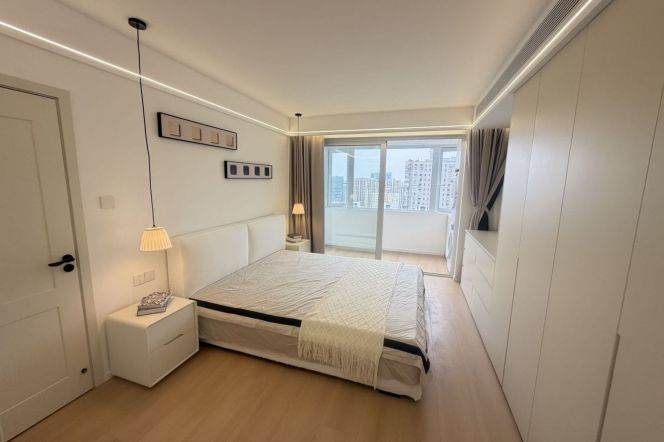 Brand New 3Brm With A Balcony Near Line 9 Daquqiao