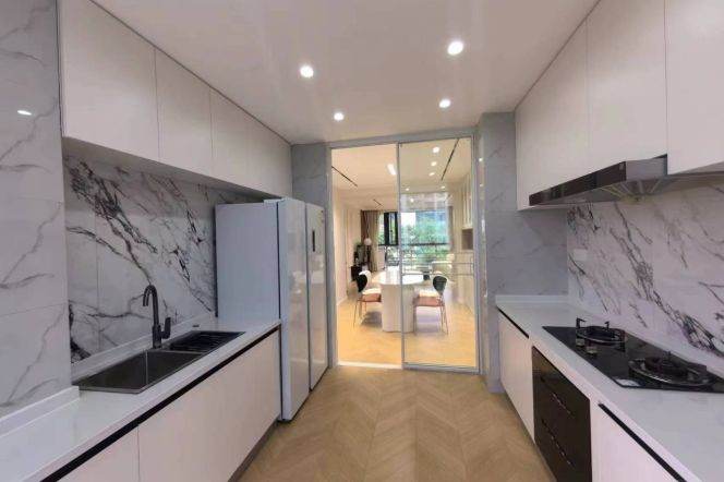 Modern 2BR 2BA in Garden Residence | Pudong Avenue, Steps to Huangpu River