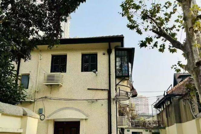South Bright 1Br+1office w. Heating 