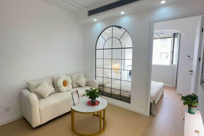 Brand new 1Br/2Lr/1Bt Close to L2/1 Jiangsu Rd Station 
