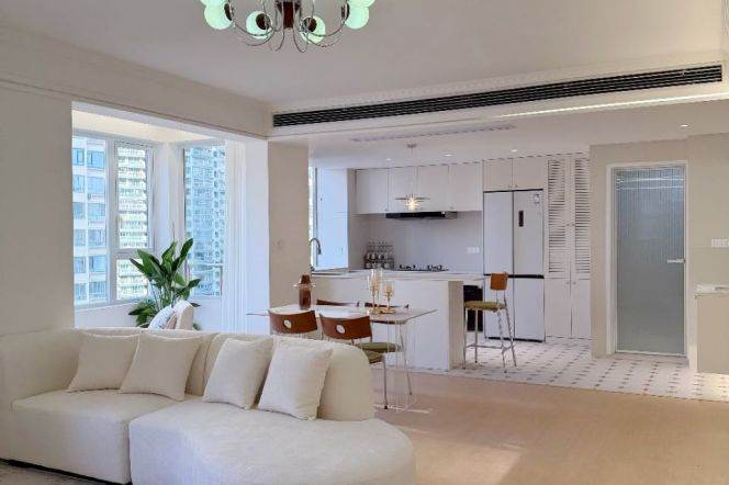  Large Open Living room  Spacious 2BR+Study 185sqm, Xujiahui Core