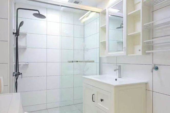 2 brs near L2/L7/L14 jing'an temple station+elevator