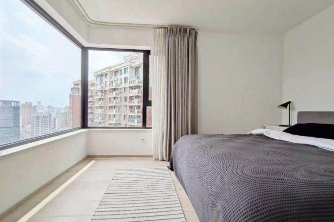 jiangsu rd station three bedrooms