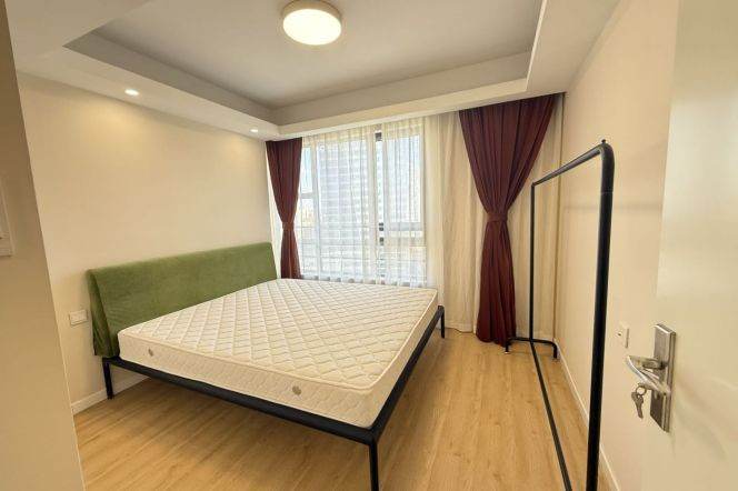 Elevator 1br-Yan'an West Road - 10 minutes to Line 2/11 - Jiangsu Road