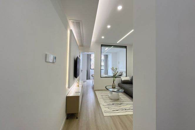 Newly renovated 1Br Apt +elevator| Xikang rd | Changping rd metro L7 | 7K